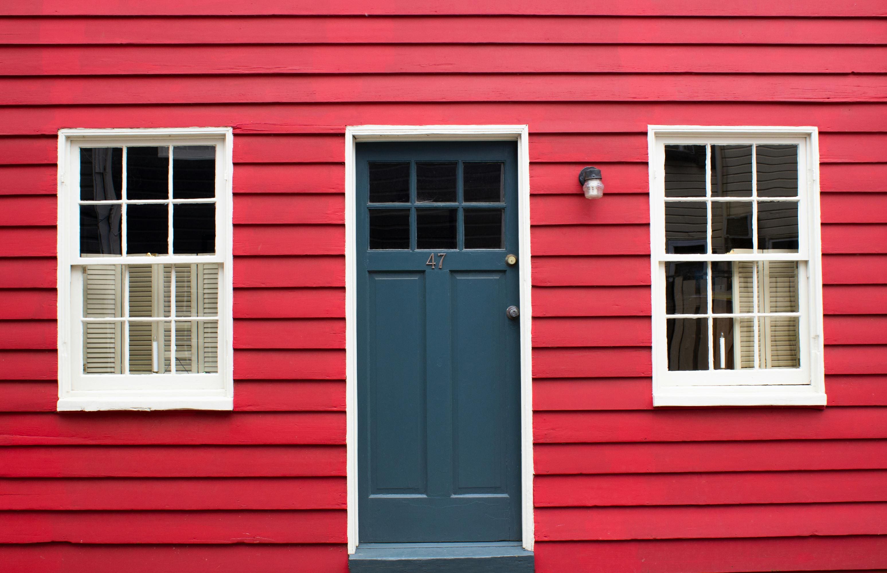 Should I Replace My Siding in Delaware If Only One Spot Is Warped